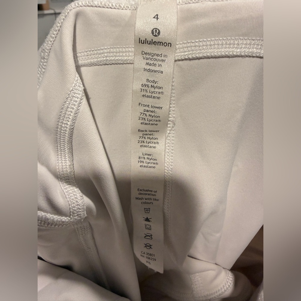 Lululemon All The Right Places Pant II-Size 4 - Picture 12 of 13